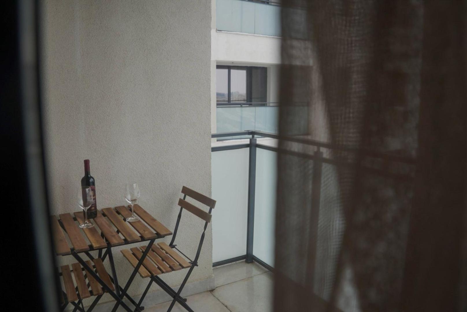 Apartament Invictus *